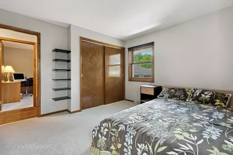 4180 Dixon Dr, Hoffman Estates, IL 60192 photo 21