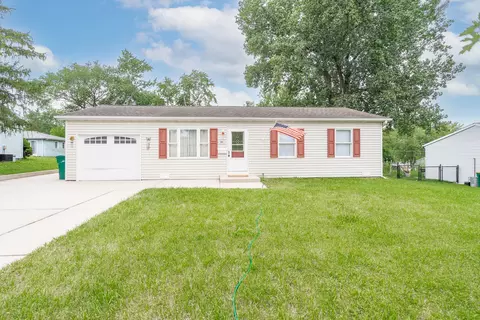 205 Laurie Dr, Lockport, IL 60441