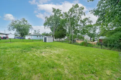 205 Laurie Dr, Lockport, IL 60441 photo 17
