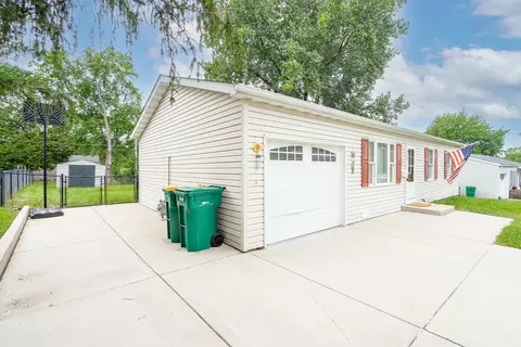 205 Laurie Dr, Lockport, IL 60441 photo 22