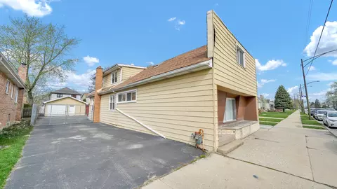 10742 S Kedzie Ave, Chicago, IL 60655