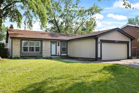 557 Emerson Cir, Bolingbrook, IL 60440