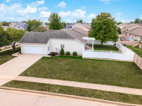 1811 Sage Dr, Normal, IL 61761 photo 6