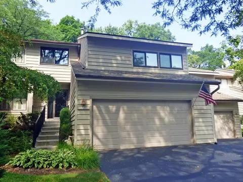 1567 Kirkwood Dr #1567, Geneva, IL 60134
