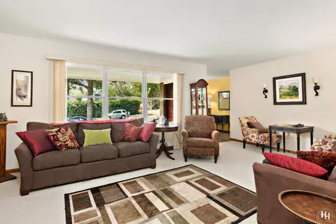 2275 Tara Dr, Elgin, IL 60123 photo 6