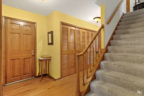 2275 Tara Dr, Elgin, IL 60123 photo 15