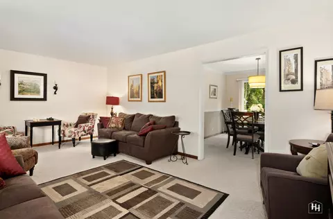 2275 Tara Dr, Elgin, IL 60123 photo 7