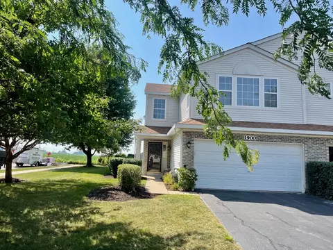 1900 Candlelight Cir #1900, Montgomery, IL 60538