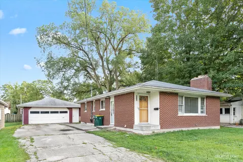 212 E Church St, Plano, IL 60545