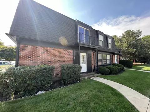 164 Inverrary Ln #164, Deerfield, IL 60015