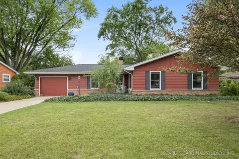 624 Bridle Ln, Wheaton, IL 60187