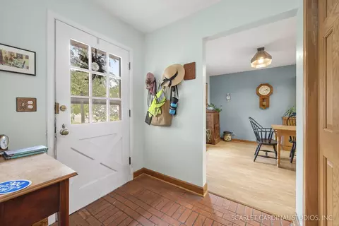 624 Bridle Ln, Wheaton, IL 60187 photo 4