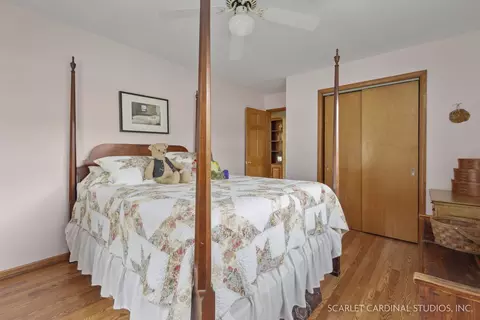 624 Bridle Ln, Wheaton, IL 60187 photo 17