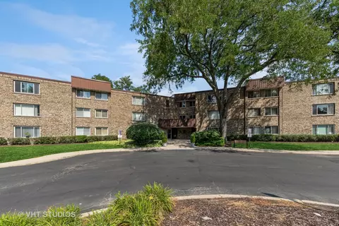 2600 Brookwood Way #109, Rolling Meadows, IL 60008
