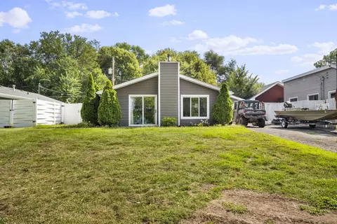 1833 Lakewood Dr, Wilmington, IL 60481