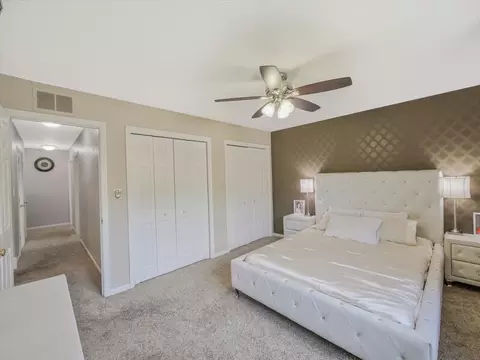 1013 Apple Valley Dr, Bartlett, IL 60103 photo 18
