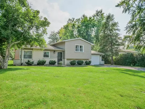 1013 Apple Valley Dr, Bartlett, IL 60103 photo 29