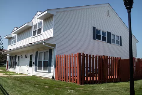1846 Stockton Dr #1846, Hoffman Estates, IL 60169
