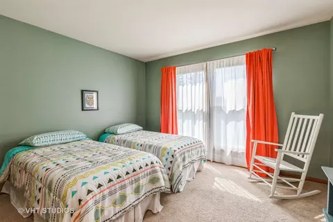 5149 Conifer Ln, Gurnee, IL 60031 photo 11