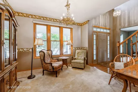 5149 Conifer Ln, Gurnee, IL 60031 photo 3