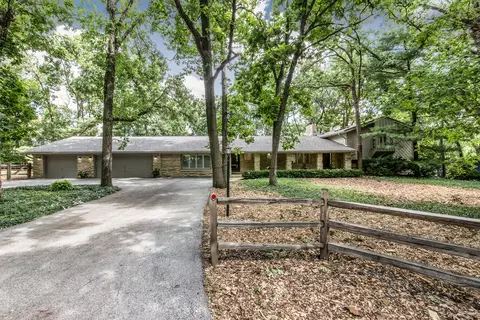 1220 Oak Hill Rd, Downers Grove, IL 60515