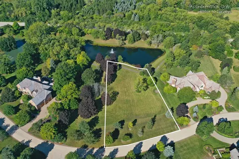 14 Brooke Ln, South Barrington, IL 60010