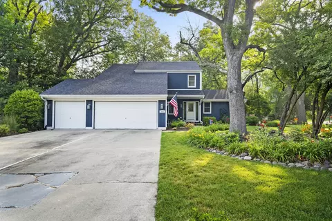 860 Tam O Shanter Cir, Bolingbrook, IL 60440