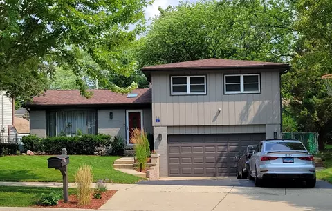 23 Chevy Chase Dr, Buffalo Grove, IL 60089