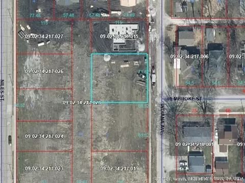 302 Indiana St, Tuscola, IL 61953