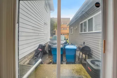 553 2nd Ave, Aurora, IL 60505 photo 16