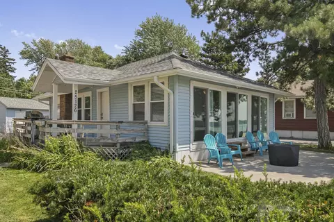 25126 W Lake Shore Dr, Ingleside, IL 60041