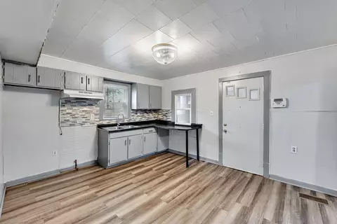 Kitchen - 416 N Dearborn Ave, Kankakee, IL 60901 photo 1 of 2