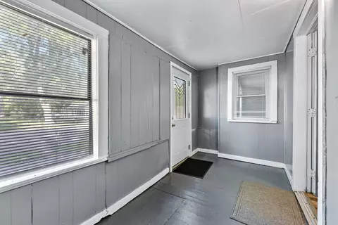 Entry Way - 416 N Dearborn Ave, Kankakee, IL 60901 photo 1 of 1
