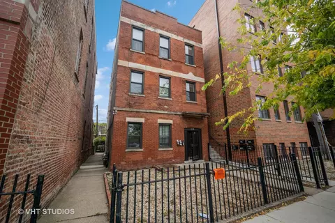 618 S Racine Ave, Chicago, IL 60607