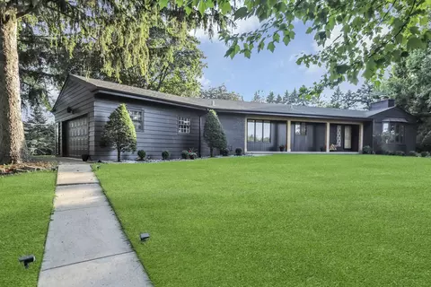 5 N120 Kaelin Rd, Wayne, IL 60184