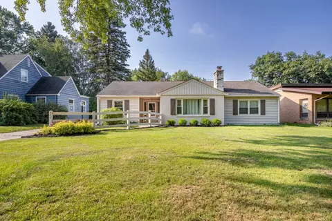 326 Rolfe Rd, Dekalb, IL 60115