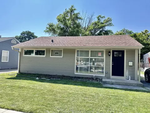 4608 Cracow Ave, Lyons, IL 60534