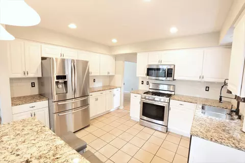 20928 W Bloomfield Dr, Plainfield, IL 60544 photo 8