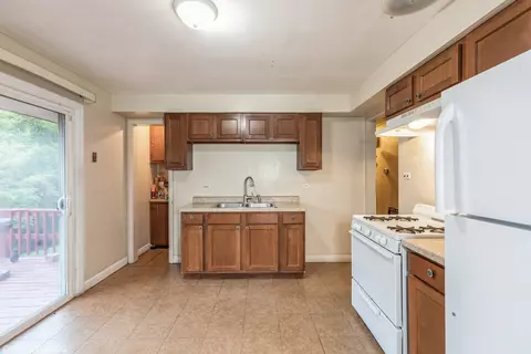 828 Exmoor Rd, Olympia Fields, IL 60461 photo 4