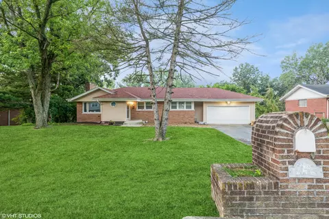 828 Exmoor Rd, Olympia Fields, IL 60461 photo 2
