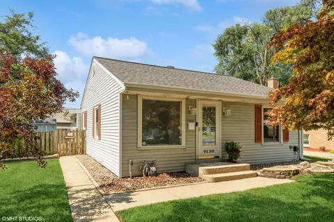 9130 S 51st Ave, Oak Lawn, IL 60453