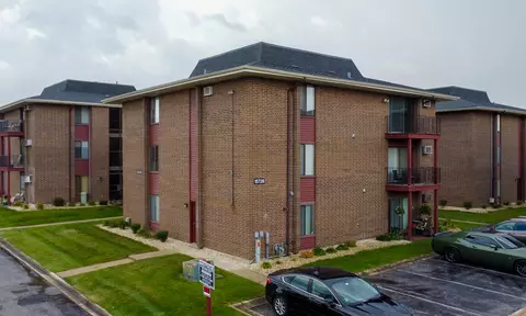 15728 Terrace Dr #3, Oak Forest, IL 60452