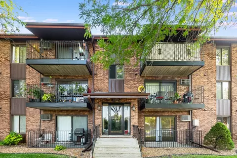 6005 Marshall Ave #4, Chicago Ridge, IL 60415