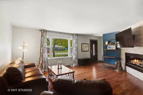 1902 Oak Leaf Dr, South Beloit, IL 61080 photo 12