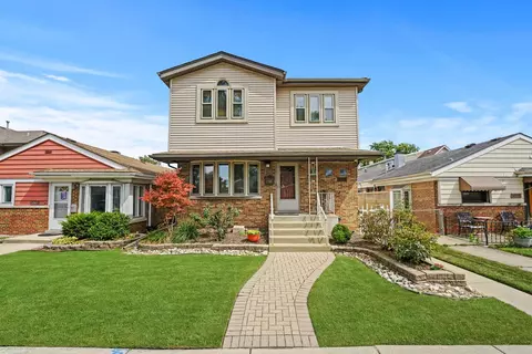 5751 S Monitor Ave, Chicago, IL 60638