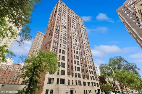 421 W Melrose St #7D, Chicago, IL 60657