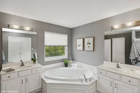 16 Rock River Ct, Algonquin, IL 60102 photo 22