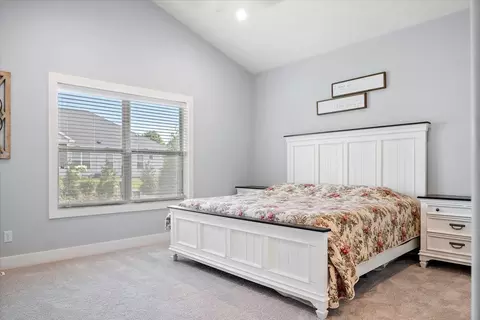 809 Table Rock Cir, Normal, IL 61761 photo 18