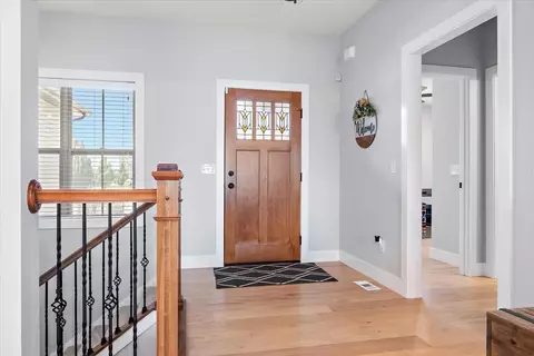 809 Table Rock Cir, Normal, IL 61761 photo 3