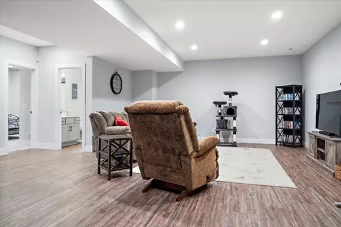 809 Table Rock Cir, Normal, IL 61761 photo 29